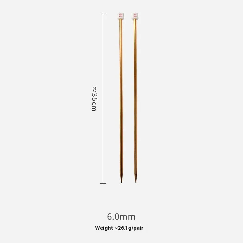 Set of lengthened crochet hooks with protective caps in sizes from 2.0mm to 10.0mm.