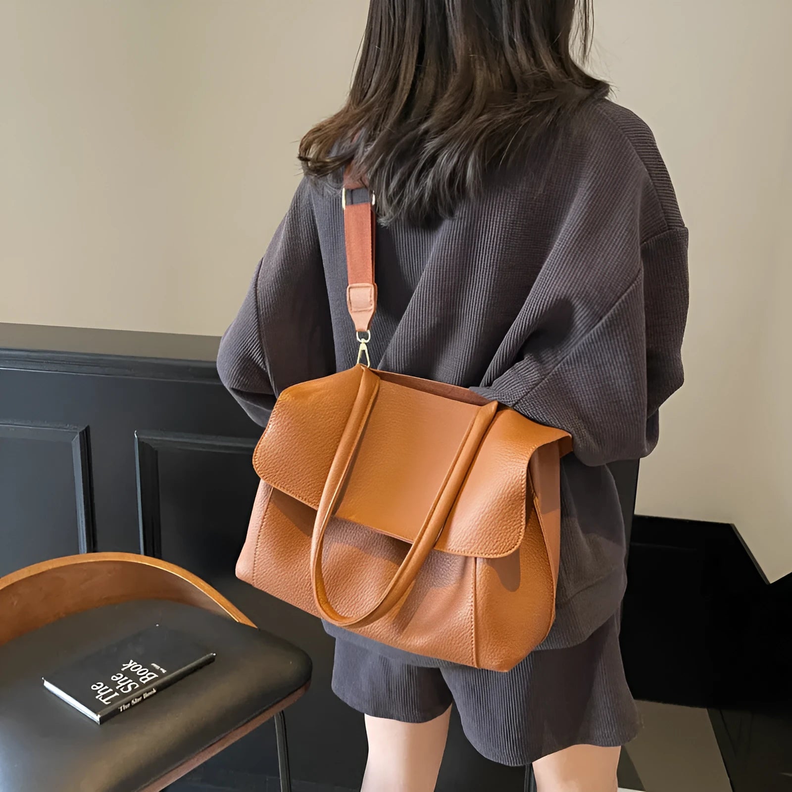 Square PU leather tote bag with double shoulder straps in vintage casual style