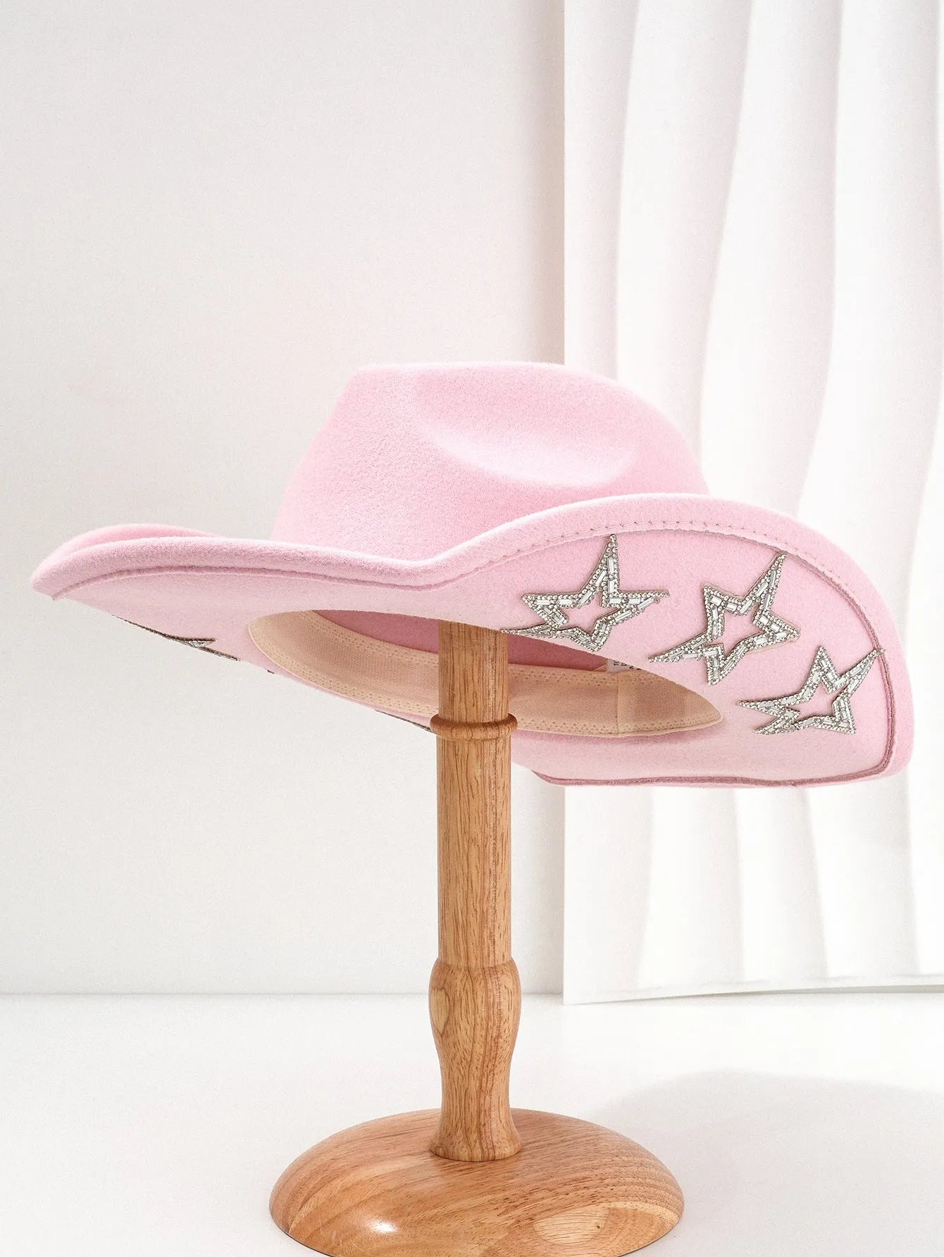 Polyester woolen felt western denim top hat with conical crown and hexagonal star decoration in size M
