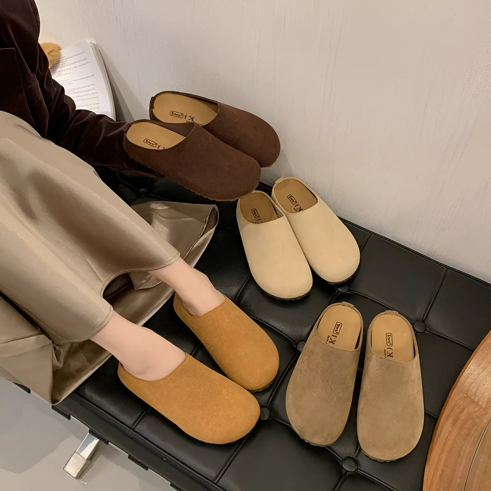 Korean-style women's outdoor slip-on slippers with square toe in apricot colour