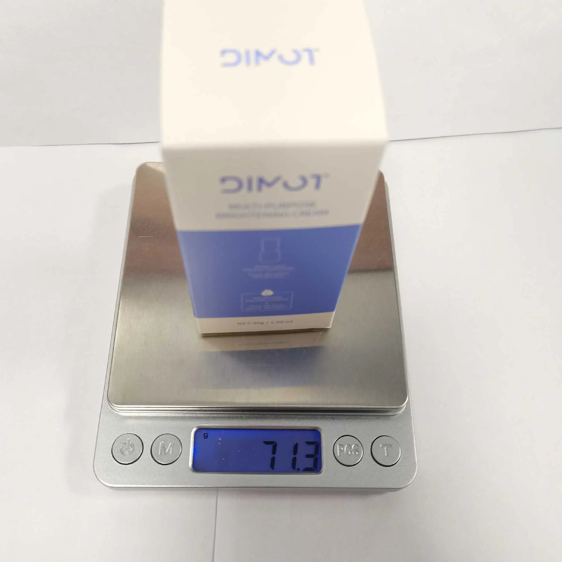 30ml make-up primer moisturising cream in packaging for multiple skin types