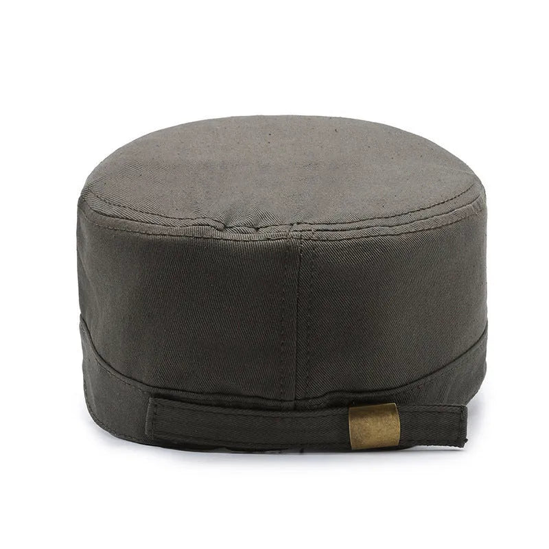 Men's adjustable cotton peaked cap in army green with dome crown and English letter detail