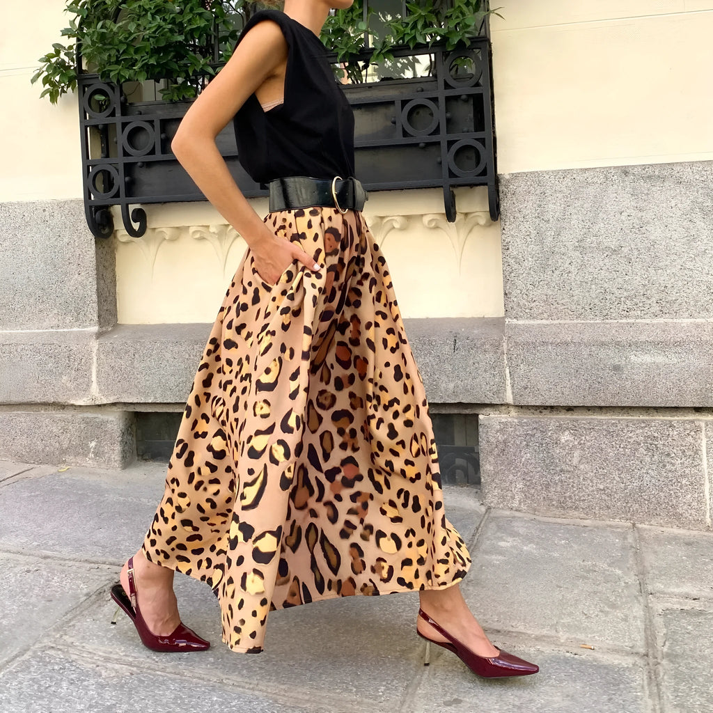 Brown leopard print women's A-line long skirt with big hem and non-stretch polyester fabric