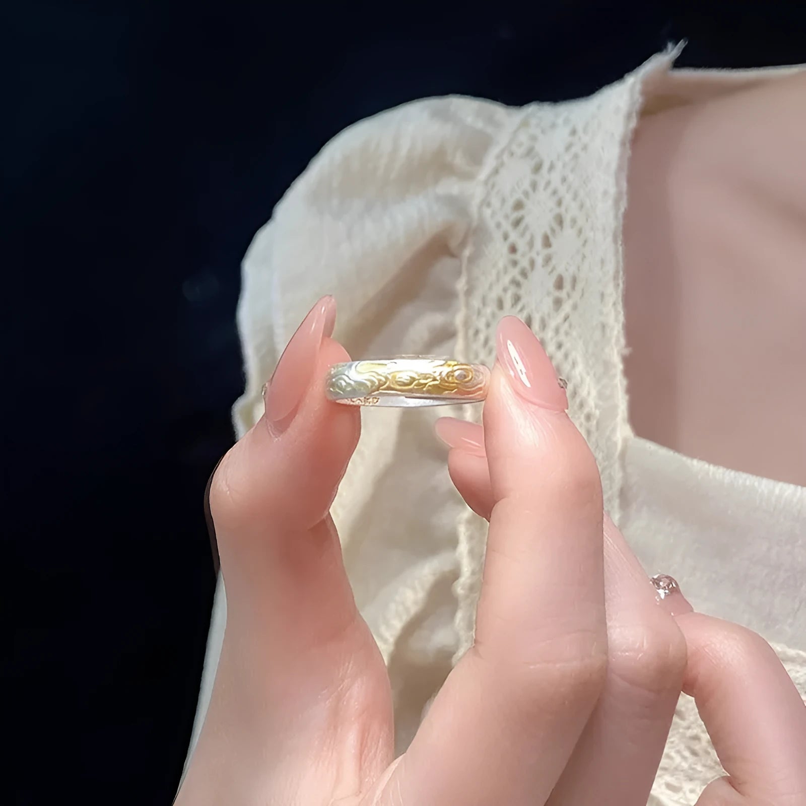 White copper adjustable ring with geometric Xiangyun cloud pattern and electroplated silver-gold finish