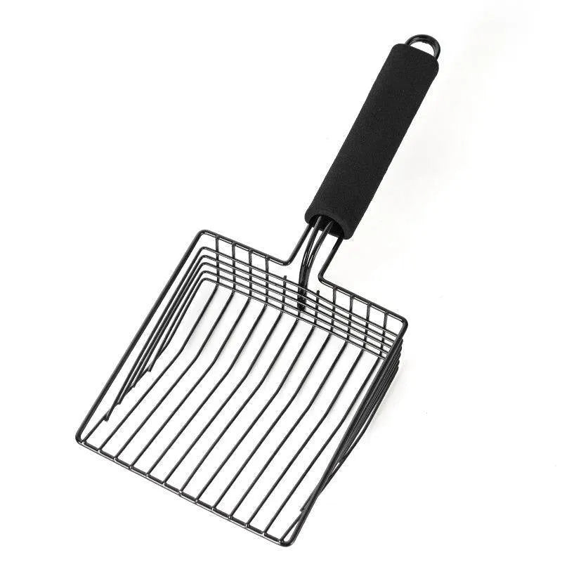 Black metal cat litter scoop with 0.8cm gap spacing between tines for waste removal
