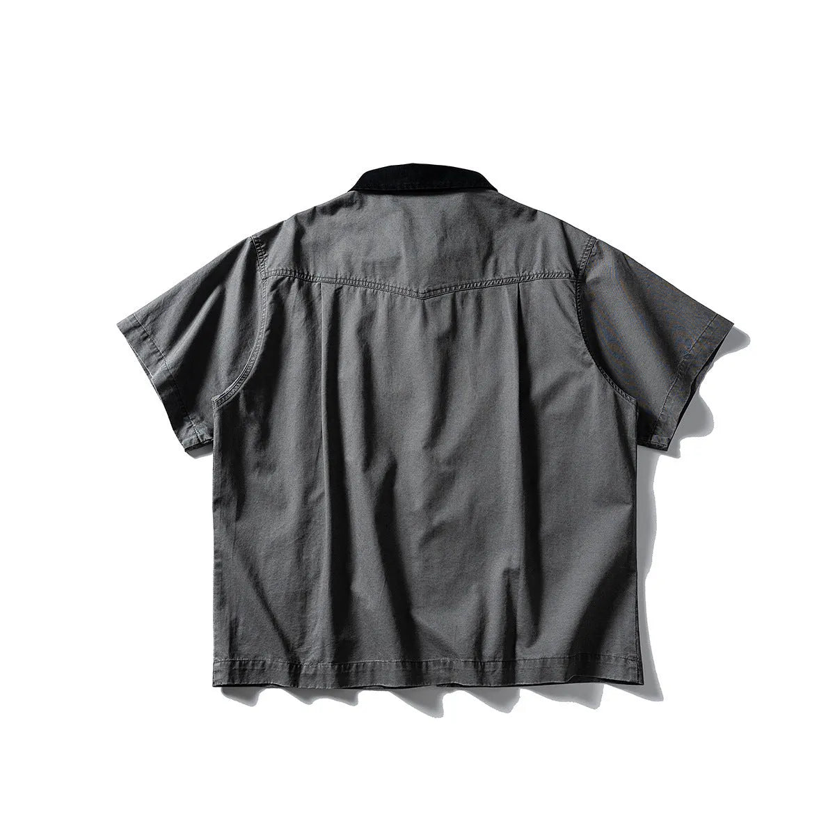 Short sleeve washed overalls shirt cardigan in loose fitting khaki or grey cotton