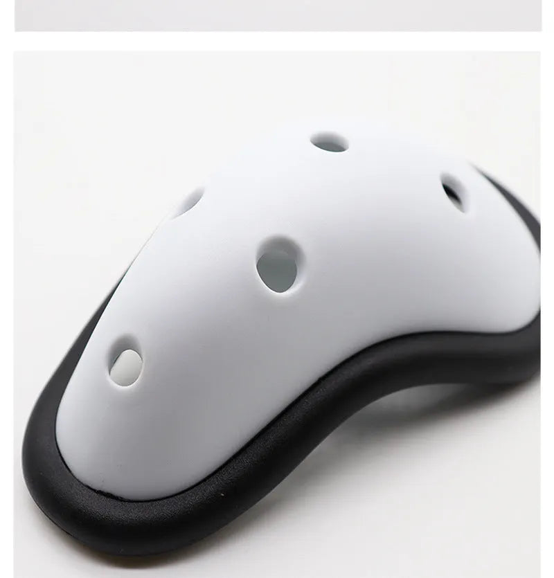 Soft rubber genital protector for Sanda, rugby, hockey, and boxing sports.