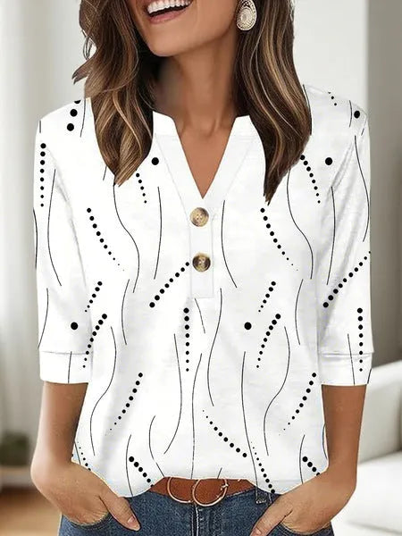 Women's printed V-neck top with 3D pattern in loose Asian fit