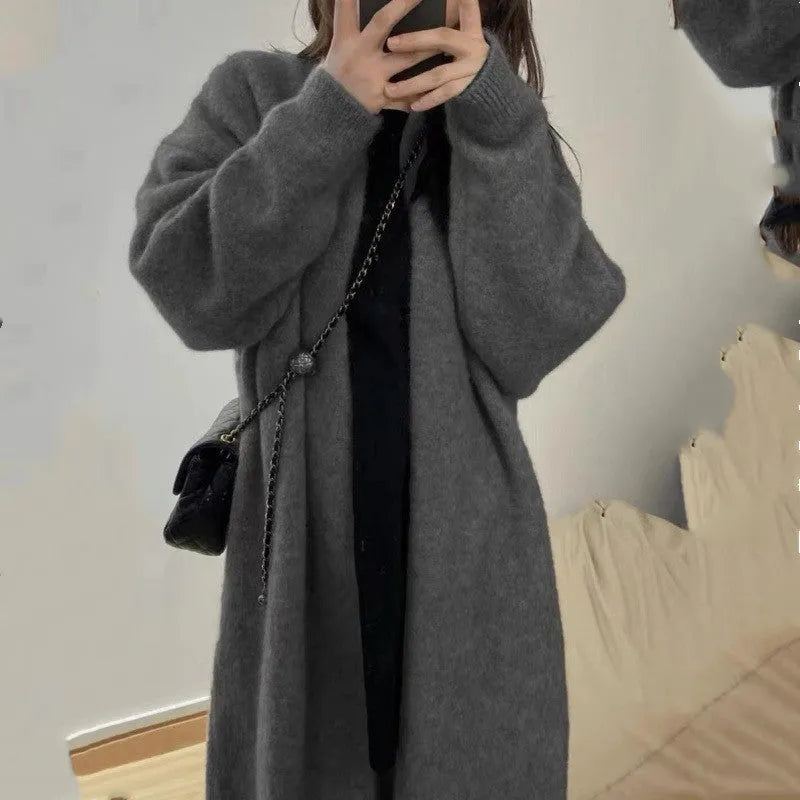 Women's loose dark gray knitted cardigan with 3D pattern and long sleeves