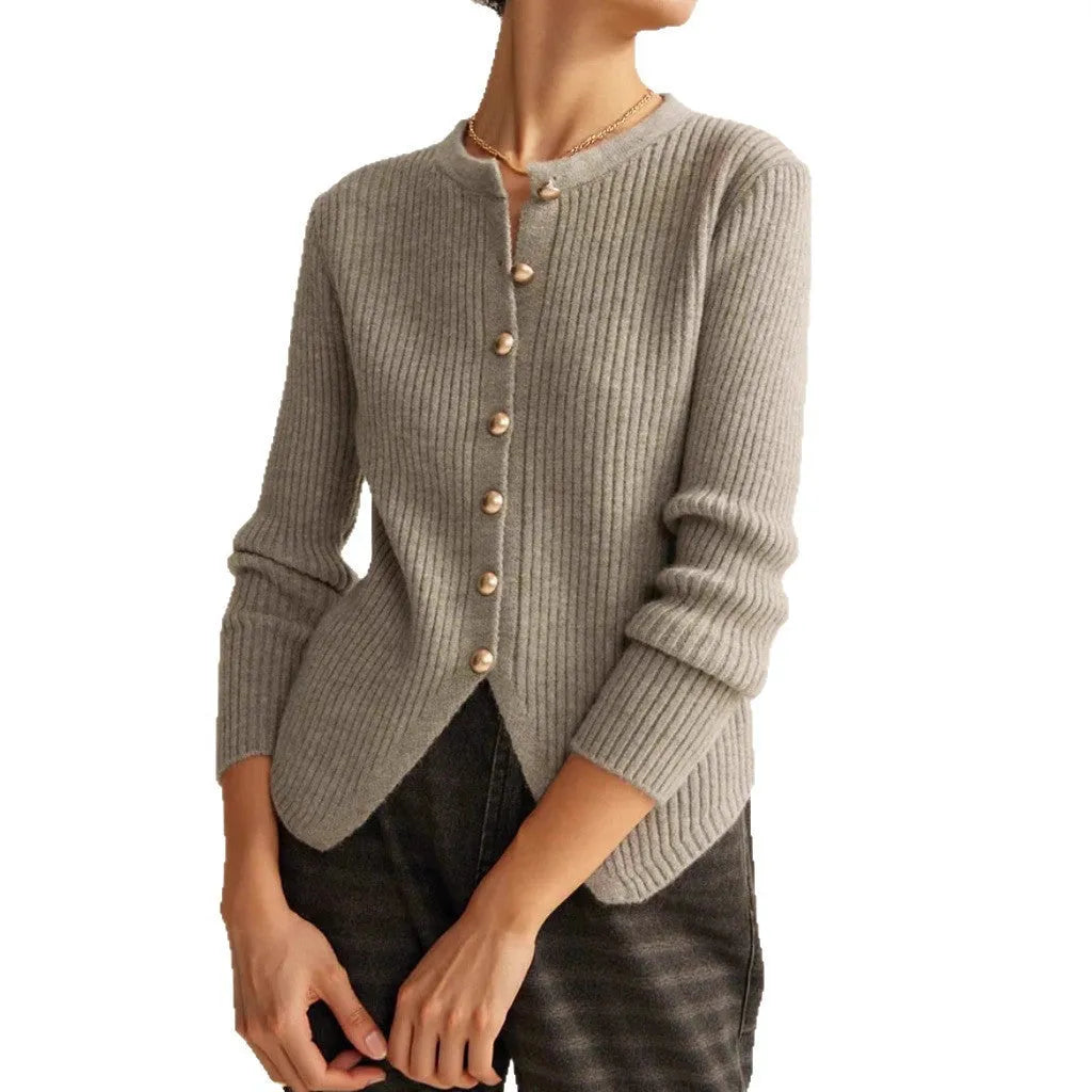 Yuan collar cardigan sweater in loose fit with solid colour design for autumn winter wear