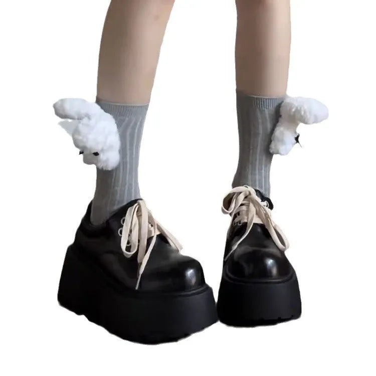 Matte black women's retro leather shoes with a thick sole and lace-up buckle on a 6-8cm English muffin heel.