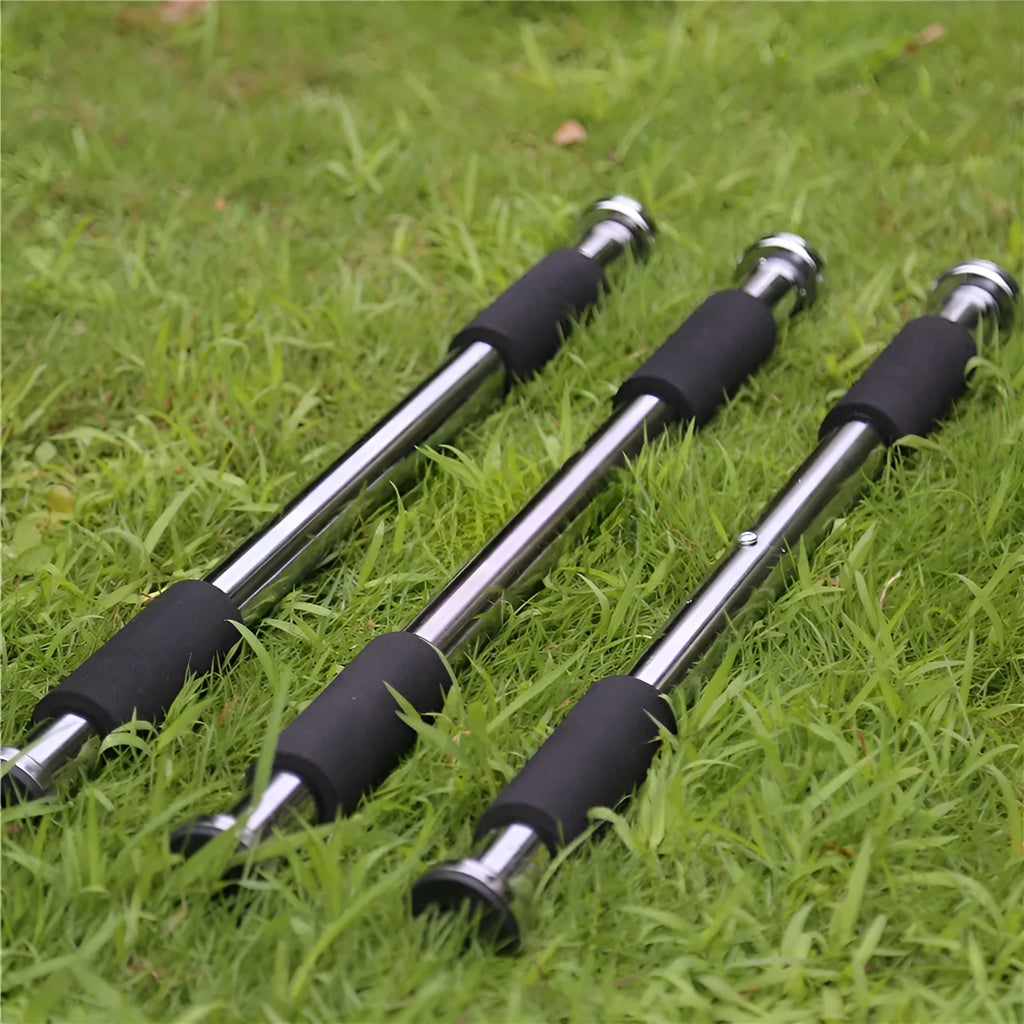 Steel adjustable doorway pull-up bar extended to its maximum 100cm width.