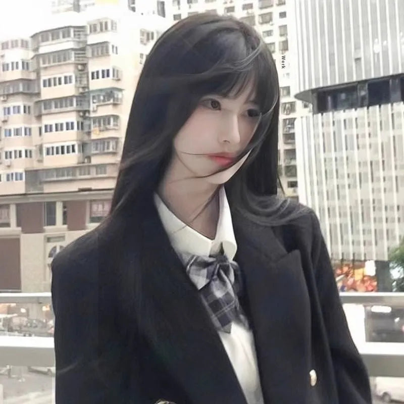 Straight black synthetic wig with bangs for women in brown-black colour