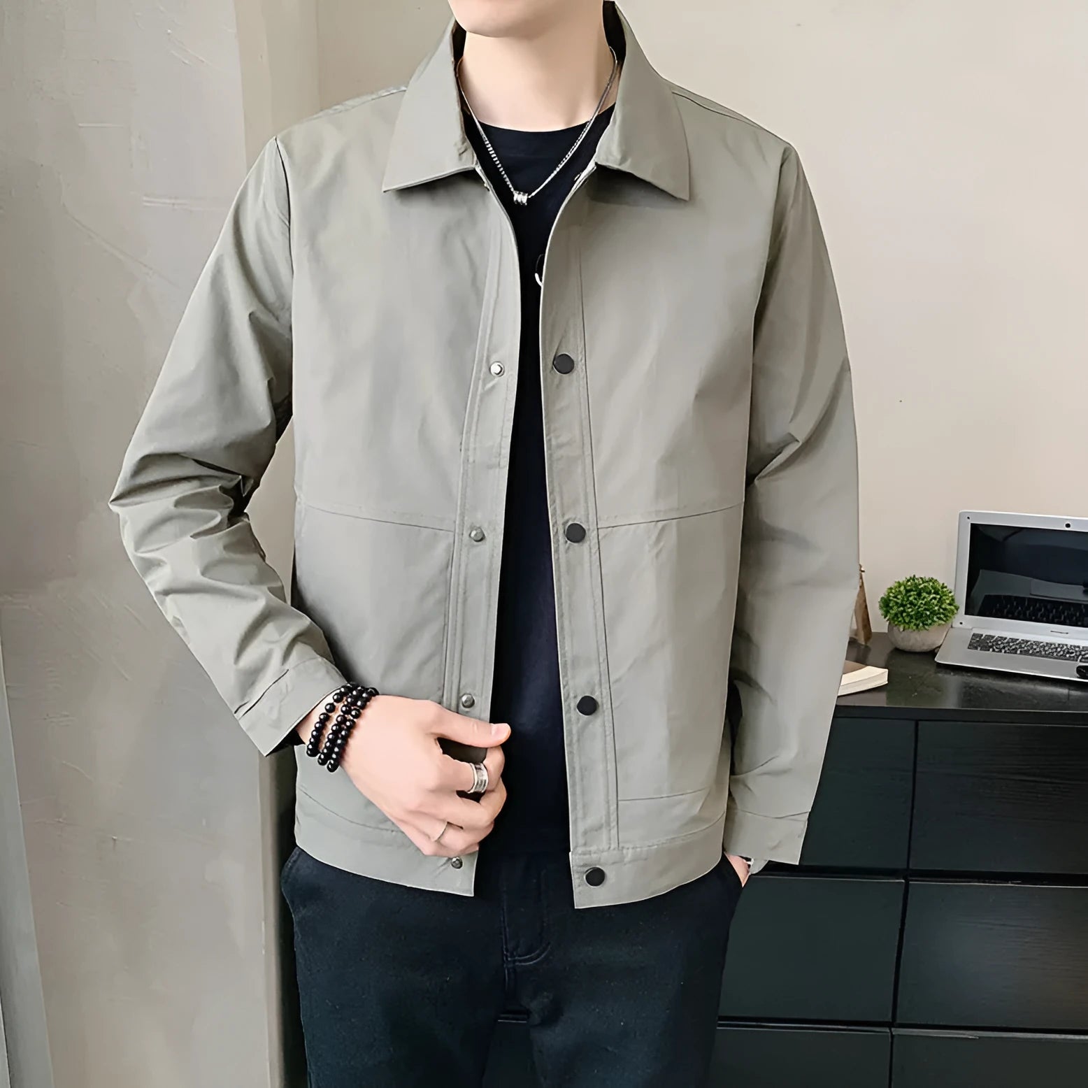 Men's single-layer Korean style jacket in polyester, shown in light gray, suitable for spring and autumn.