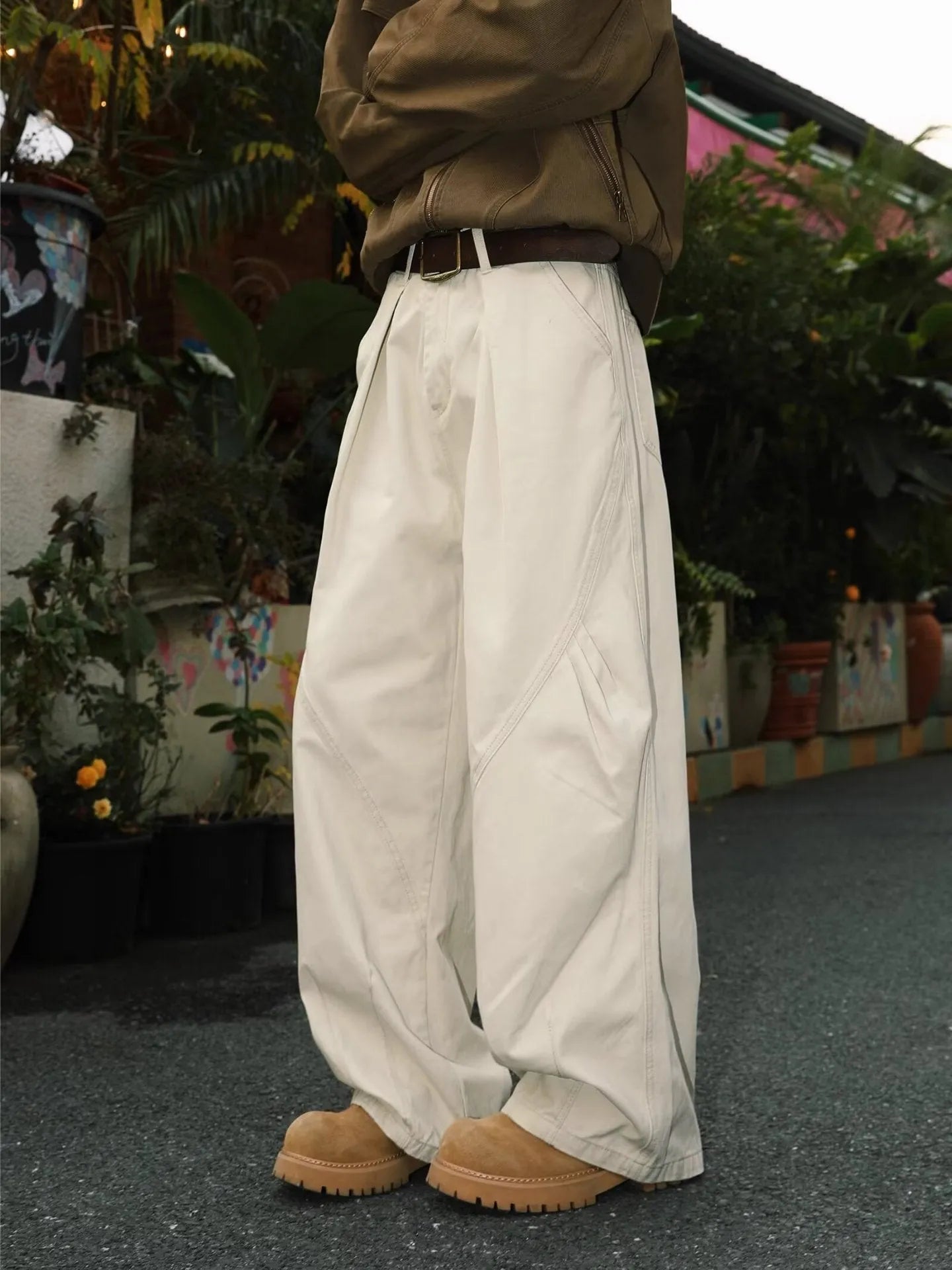 Men's pleated straight-leg loose trousers in striped apricot, black, or brown cotton-polyester fabric