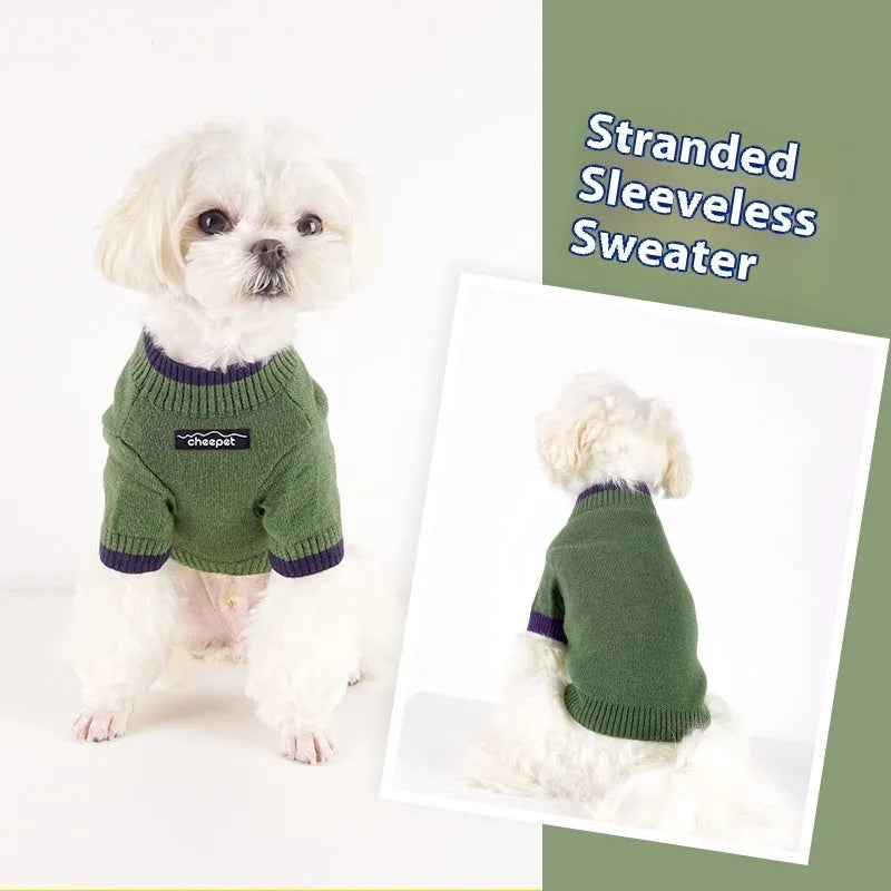 Contrast colour two-leg pet sweater for dogs and cats in wool blend fabric.