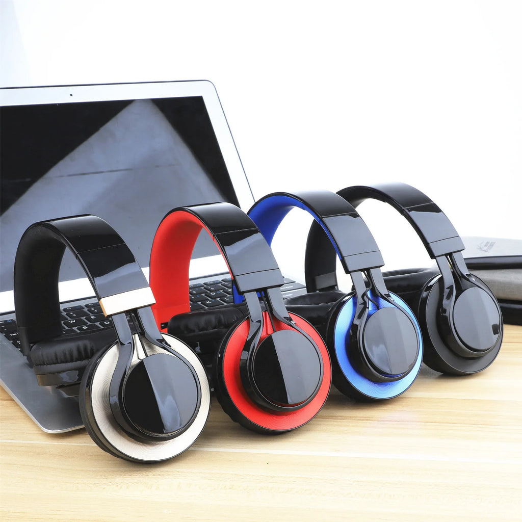 Black wired karaoke headphones with microphone and large 40mm ear cups