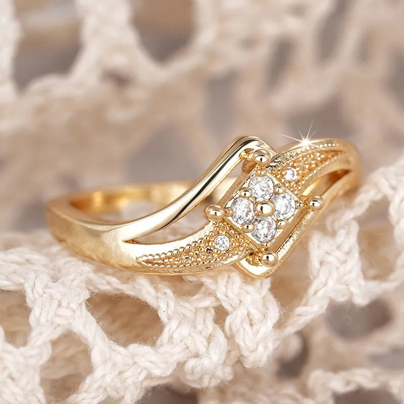 Yellow gold copper diamond ring with geometric quadrangle design and micro zircon inlay