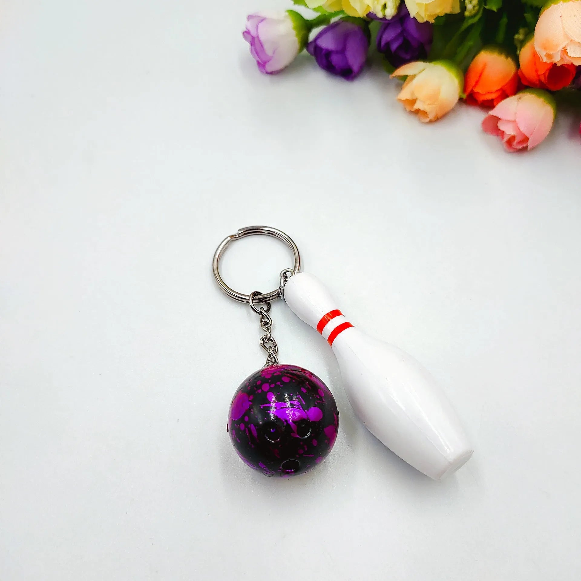 Mini simulation bowling ball keychain pendant in PVC metal construction