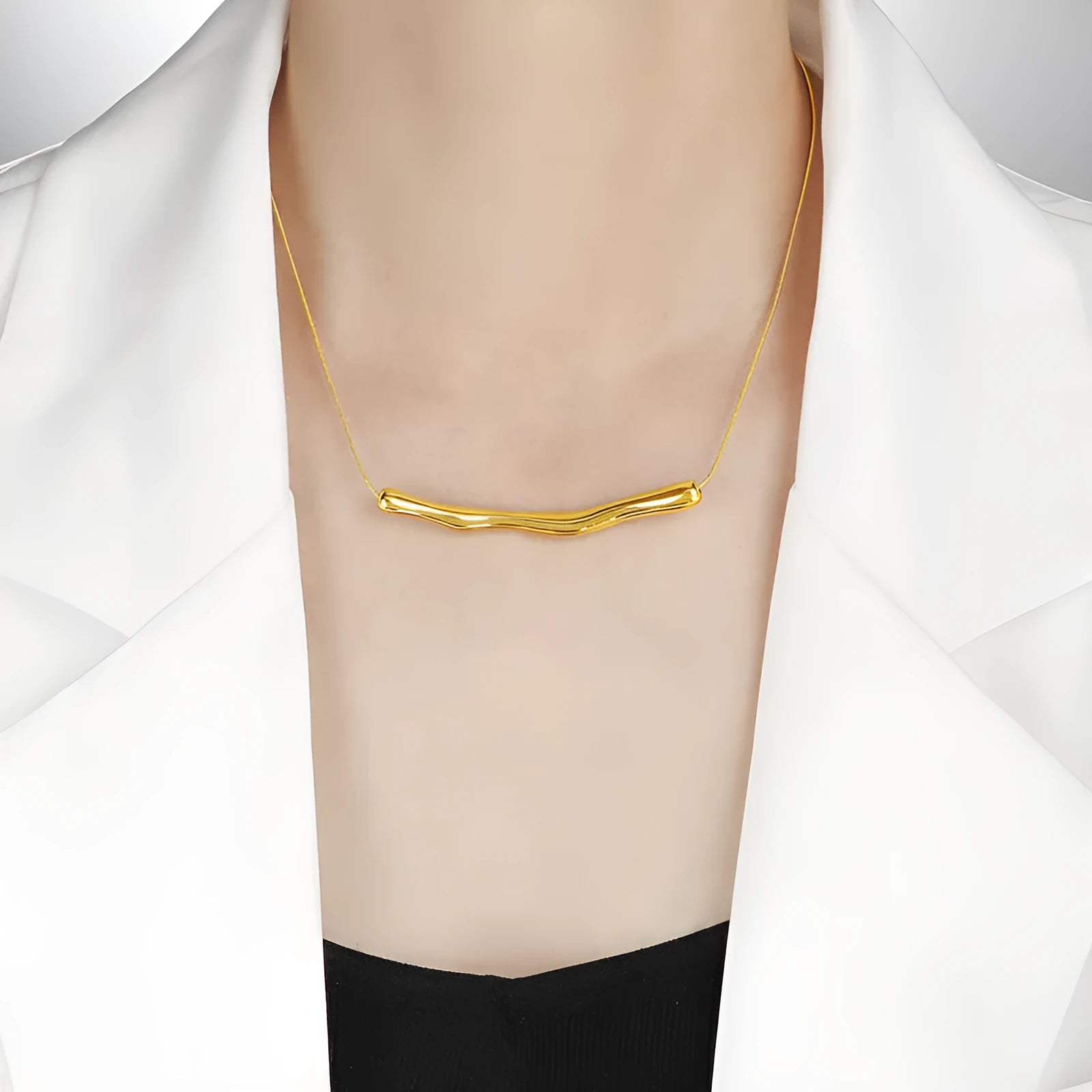 Titanium steel irregular pleated necklace for women in gold or steel electroplated finish