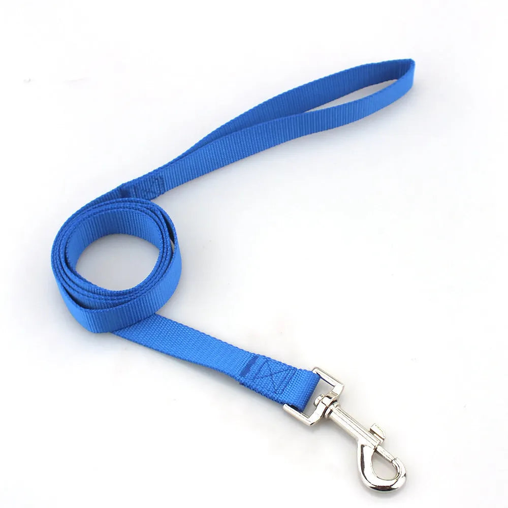 Solid colour nylon dog rope leash showing four width options and multiple colour choices for pet control