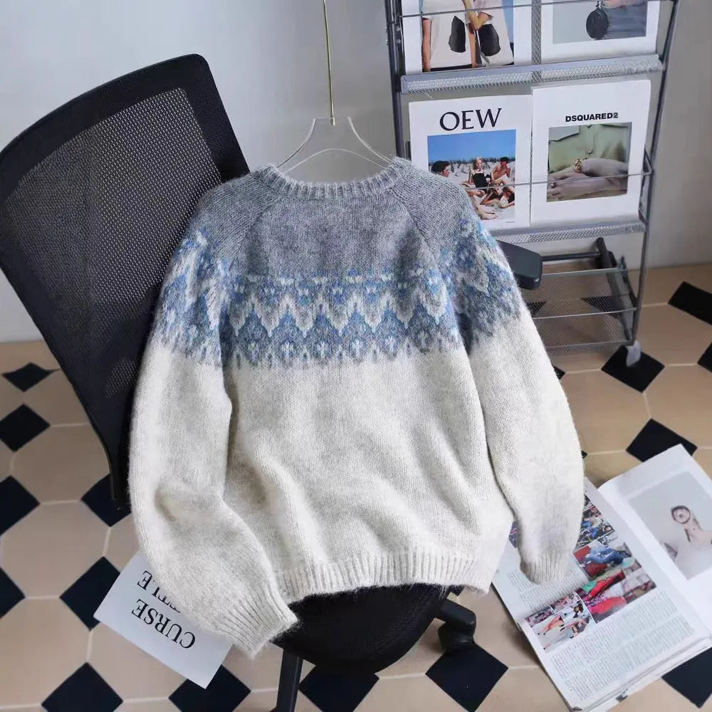 Women's jacquard knit sweater coat in thickened polyester fabric, loose free size