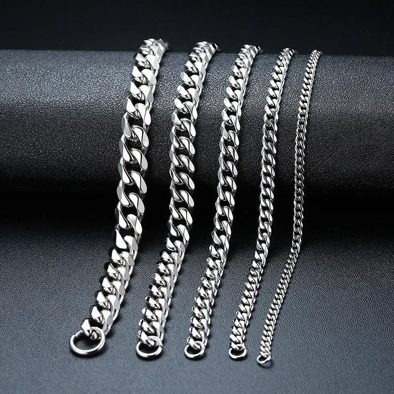 Six-sided geometric Cuban link metal bracelet in gold colour, shown in various widths.