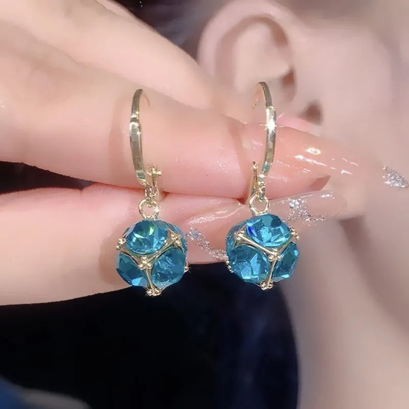 Women's geometric zircon earrings with rose detailing on copper with electroplated finish