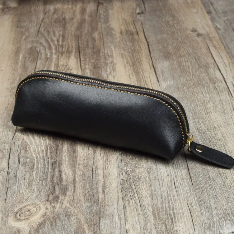 Genuine cowhide leather pencil case with square 18cm x 6cm dimensions and zipper closure