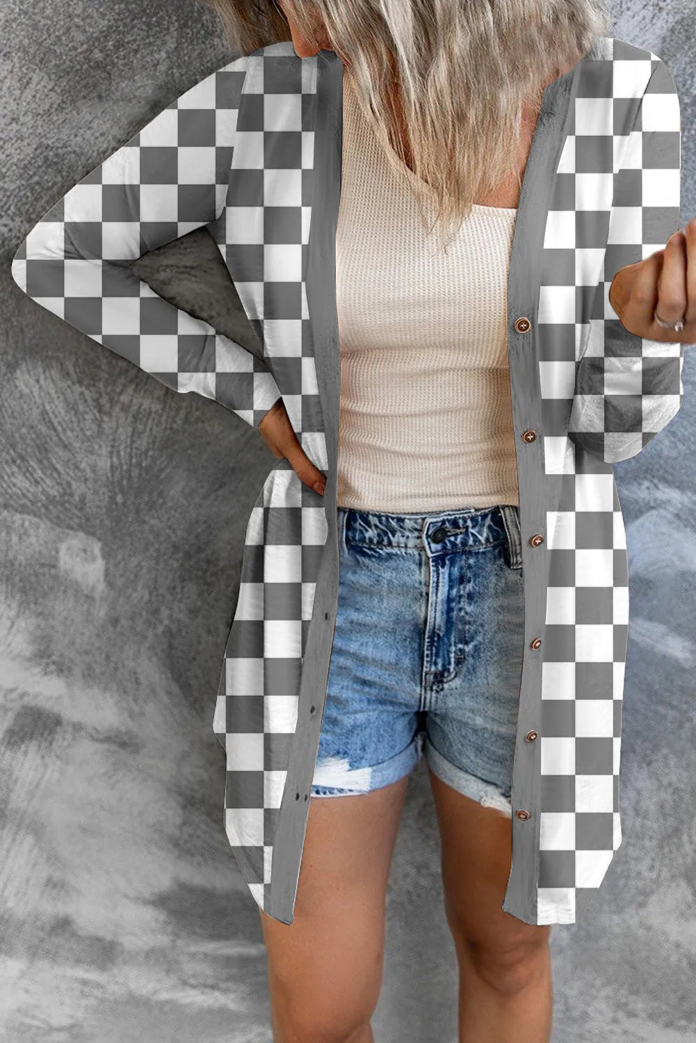 Women's long loose knitted cardigan coat with plaid contrast color pattern in street fashion style