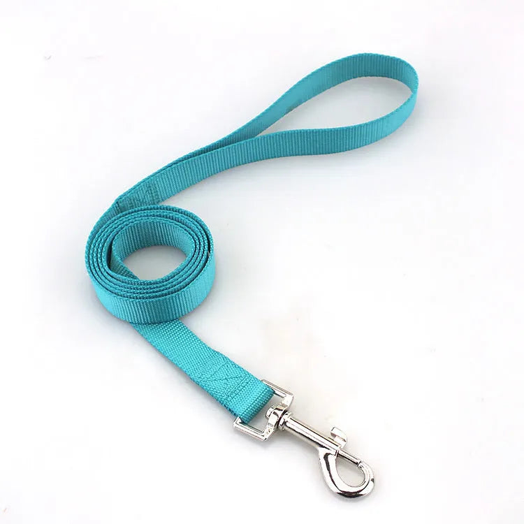 Solid colour nylon dog rope leash showing four width options and multiple colour choices for pet control
