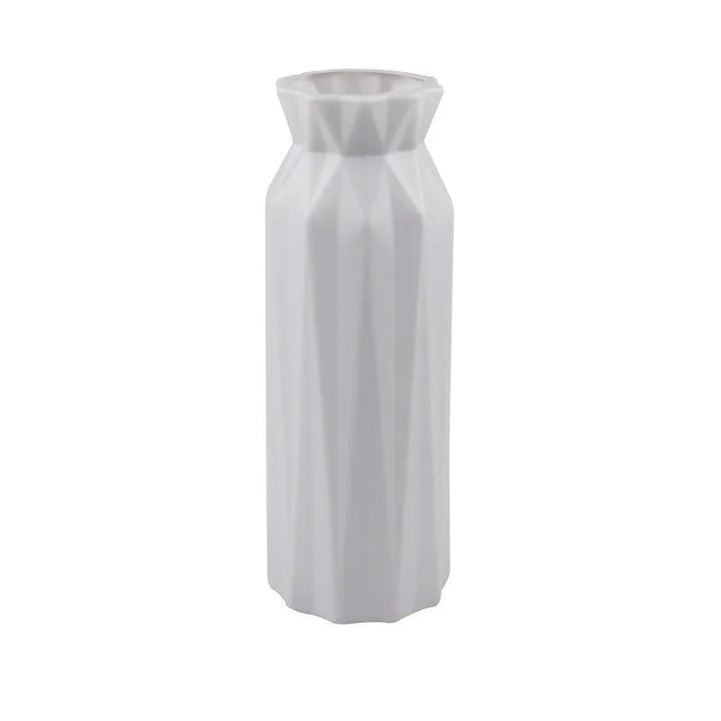 Drop-resistant melamine vase in grey, green, pink, or white with 7.2 cm base diameter