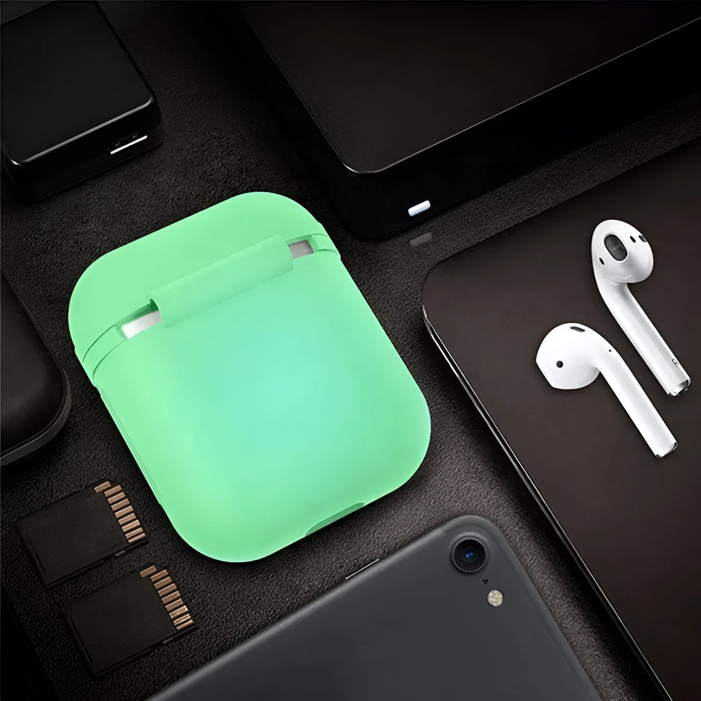 Silicone protective case for AirPods with flip design and luminous glow-in-the-dark solid colour finish