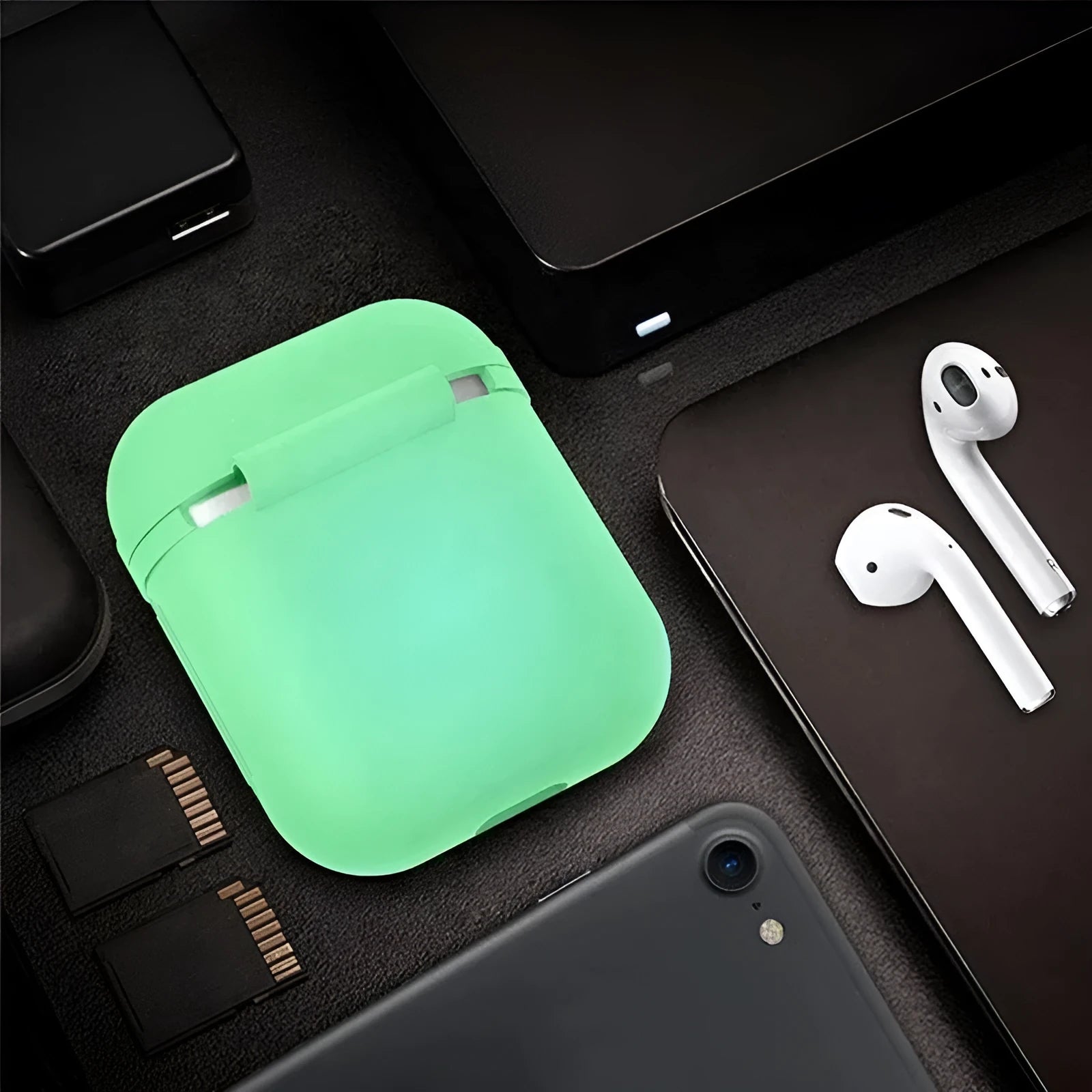 Silicone protective case for AirPods with flip design and luminous glow-in-the-dark solid colour finish