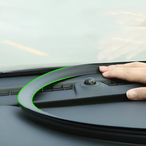 Mitsubishi Outlander dashboard silicone sealing strip with integrated card slots measuring 1.6 metres