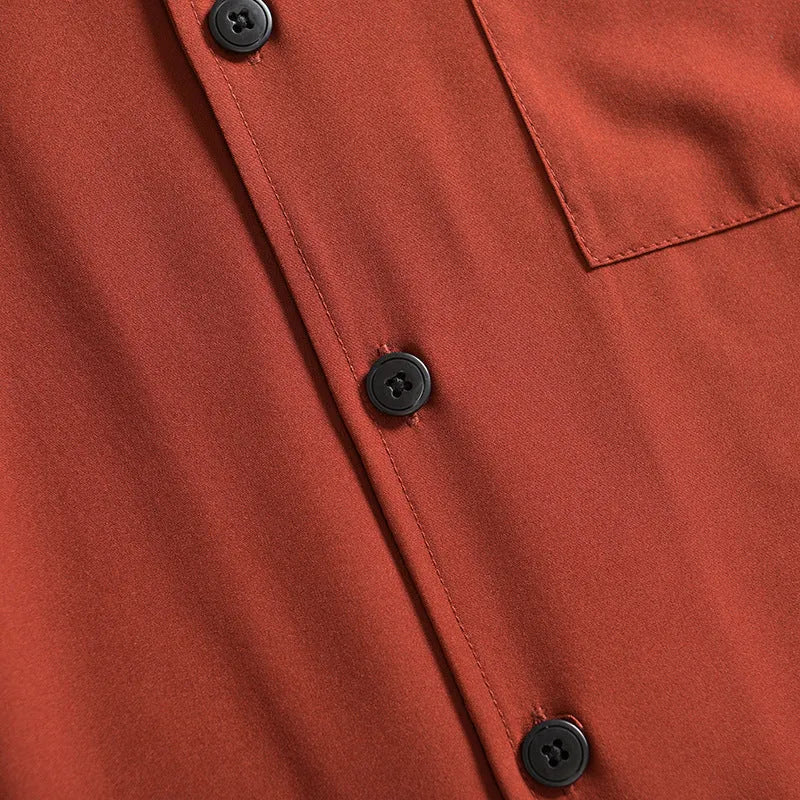 Men's loose-fit lightweight short sleeve shirt in solid colour, shown in Army Green.
