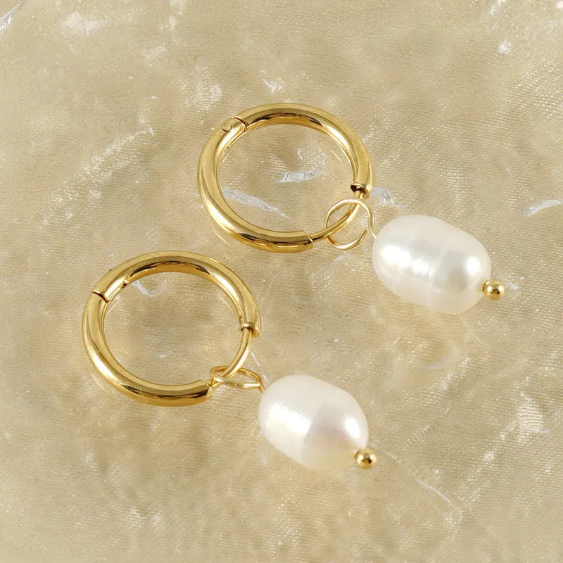 Gold electroplated stainless steel earrings with geometric shape and pearl decorative elements