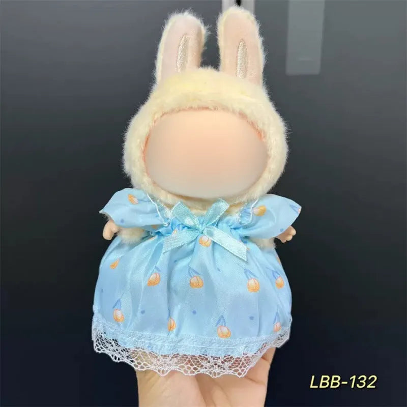Plastic clothing set for 17cm tall vinyl doll figurine with multiple style code options