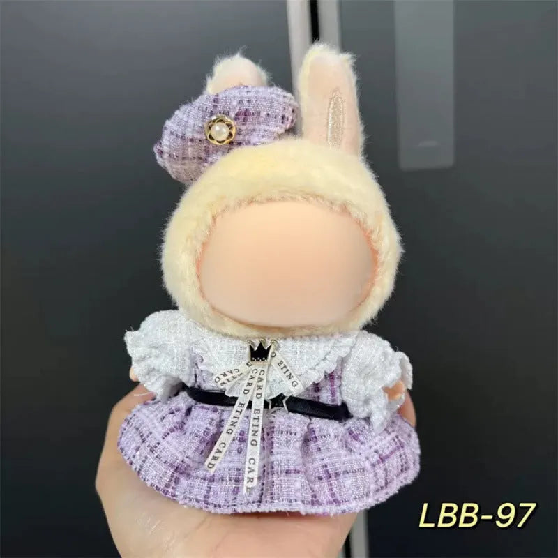 Plastic clothing set for 17cm tall vinyl doll figurine with multiple style code options