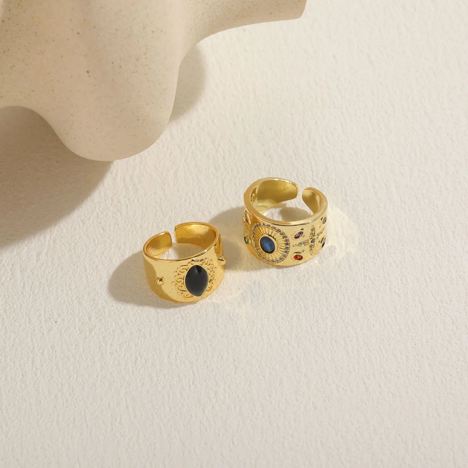 Geometric Chinese style copper ring with Horse Eye Black electroplated finish
