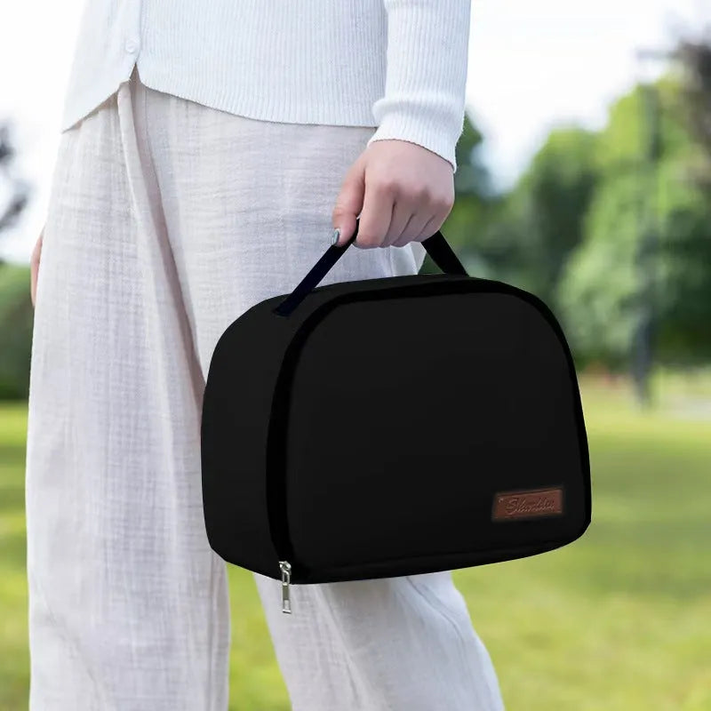 Insulated lunch box bag in textured cloth with heat preservation function and large capacity bento handbag design