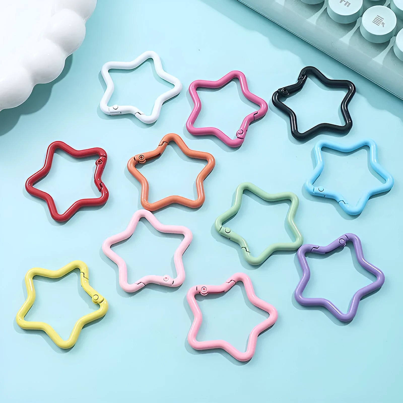 Zinc alloy five-pointed star keychain in macaron colours for backpack decoration