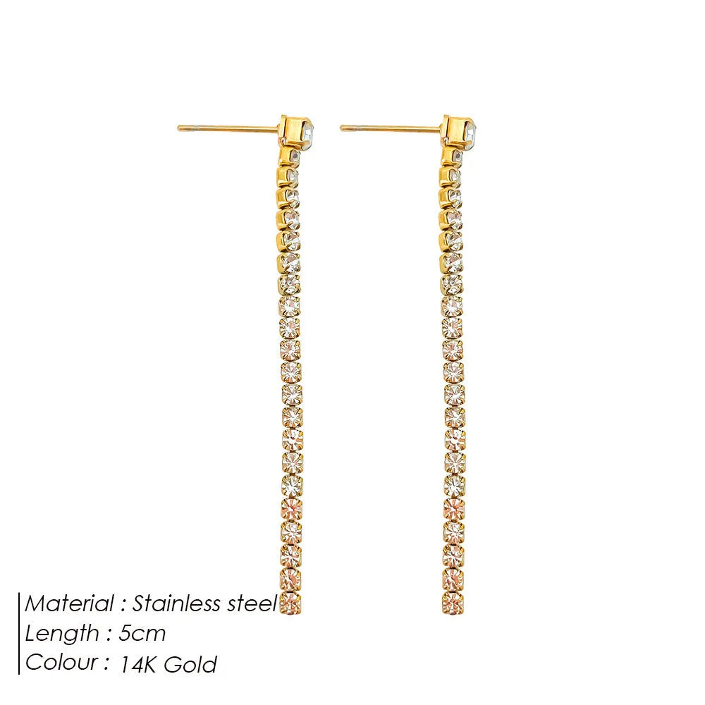 Women's geometric zircon earrings in gold and steel colours with Chinese style line patterns