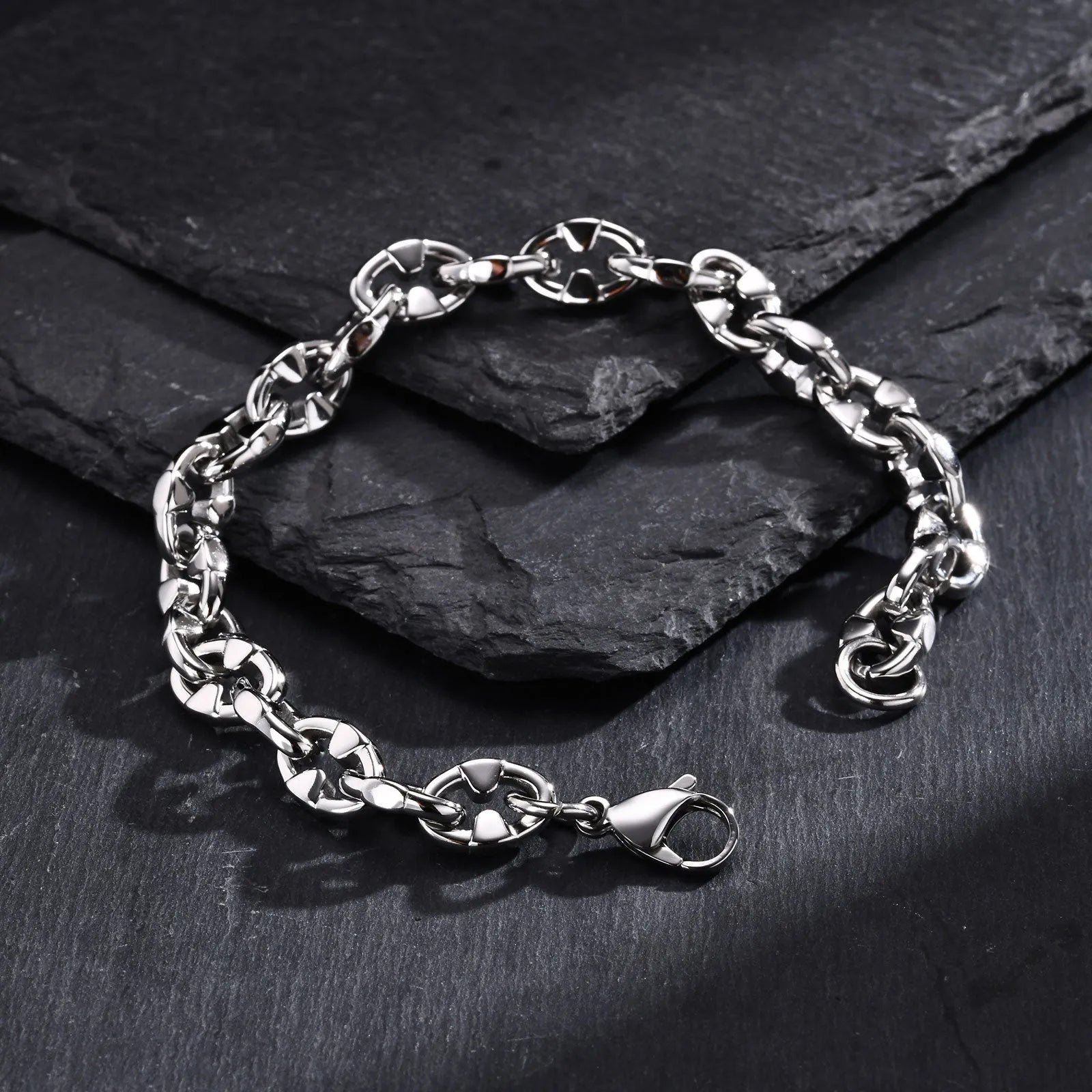 Handmade stainless steel thick chain bracelet with geometric links, steel colour, unisex hip hop style.