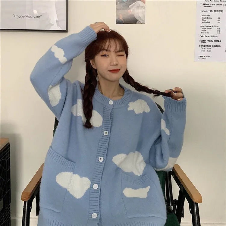 Blue cloud pattern women's loose spandex cardigan with long sleeves for autumn winter wear