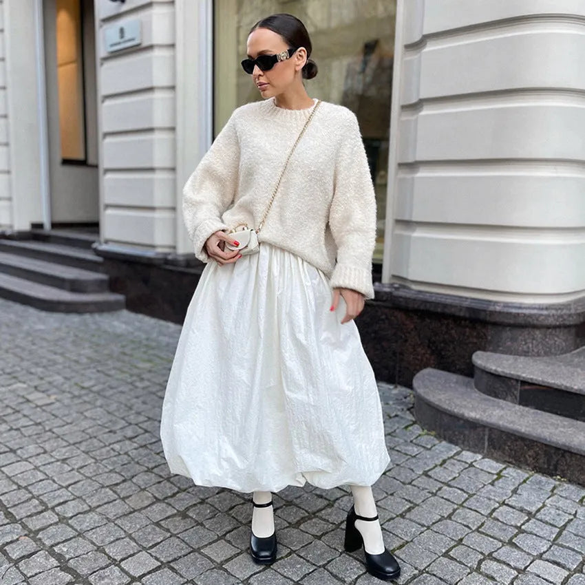 Women's solid colour long skirt in cotton fabric available in white or black