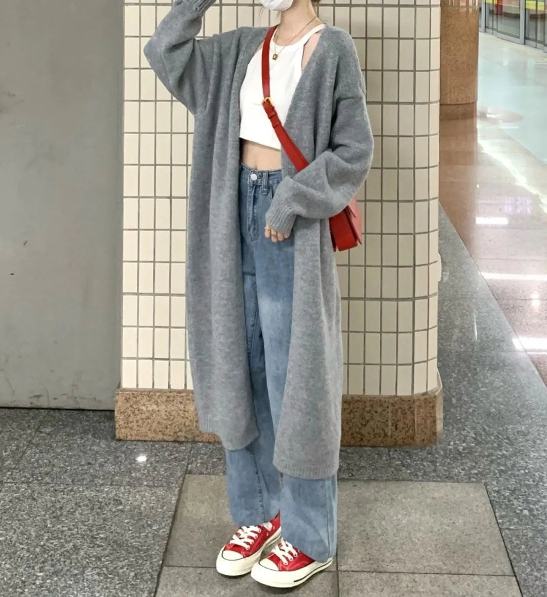 Women's loose dark gray knitted cardigan with 3D pattern and long sleeves