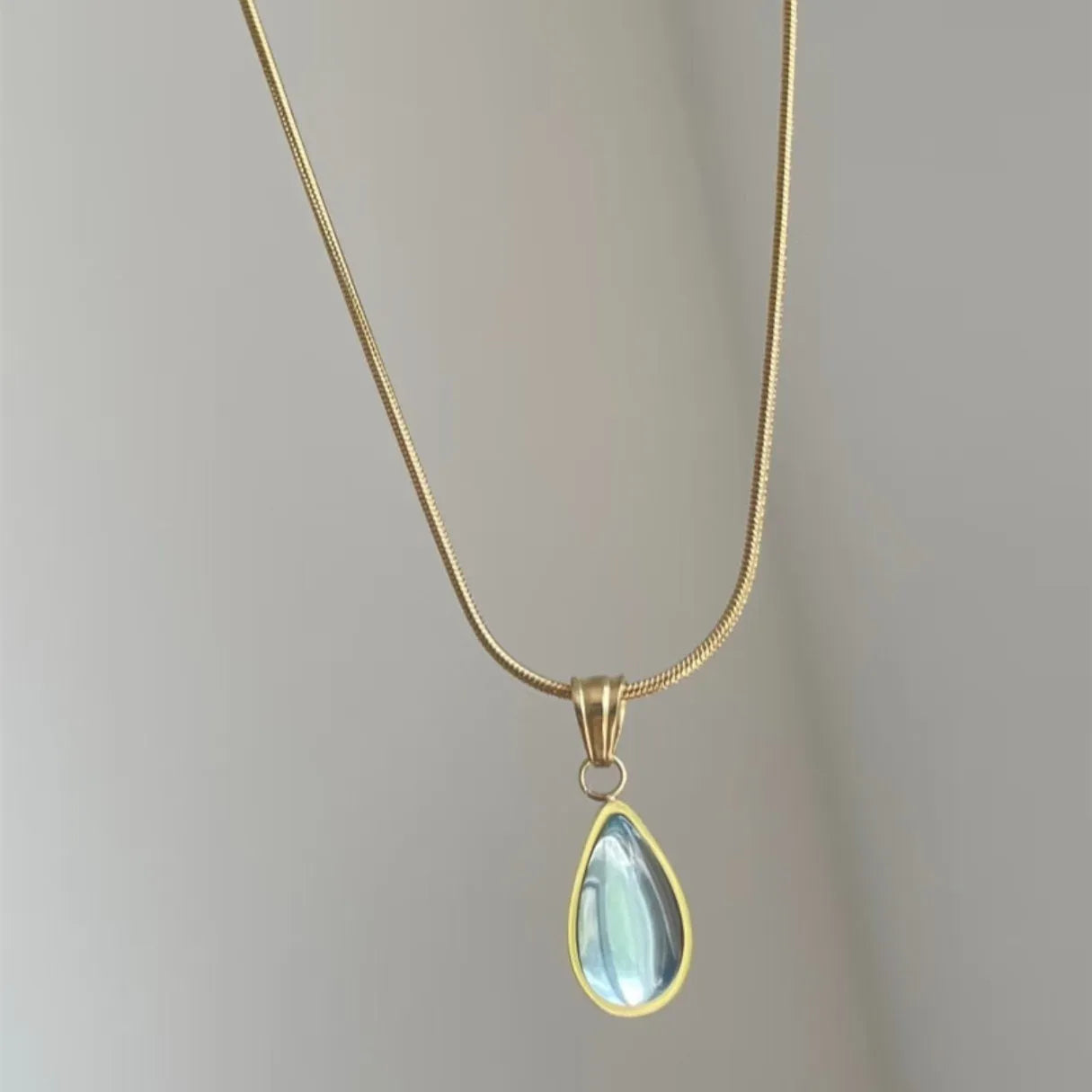 Retro water drop necklace with mixed gem pendant on snake bone chain