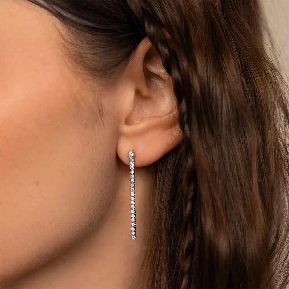 Women's geometric zircon earrings in gold and steel colours with Chinese style line patterns
