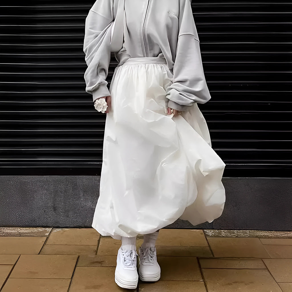 Women's solid colour long skirt in cotton fabric available in white or black
